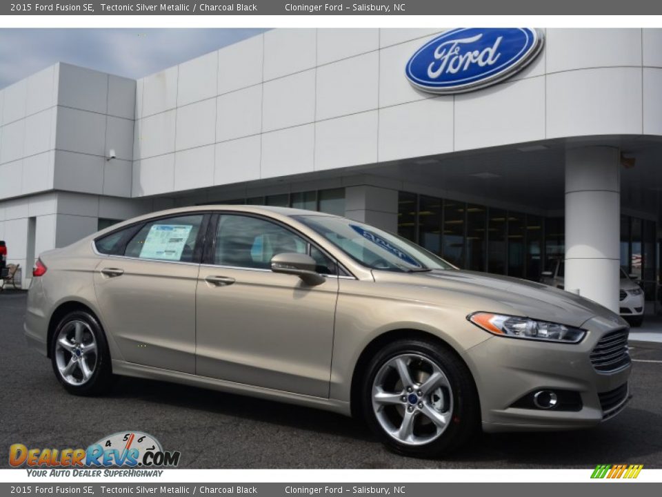 2015 Ford Fusion SE Tectonic Silver Metallic / Charcoal Black Photo #1