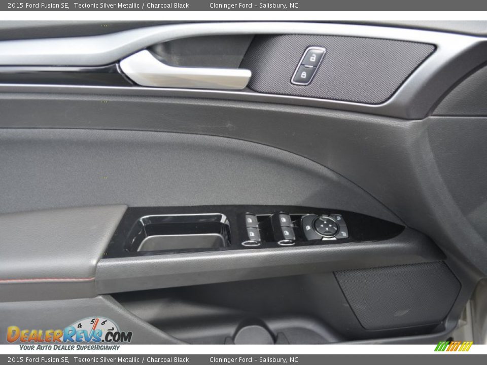 2015 Ford Fusion SE Tectonic Silver Metallic / Charcoal Black Photo #6