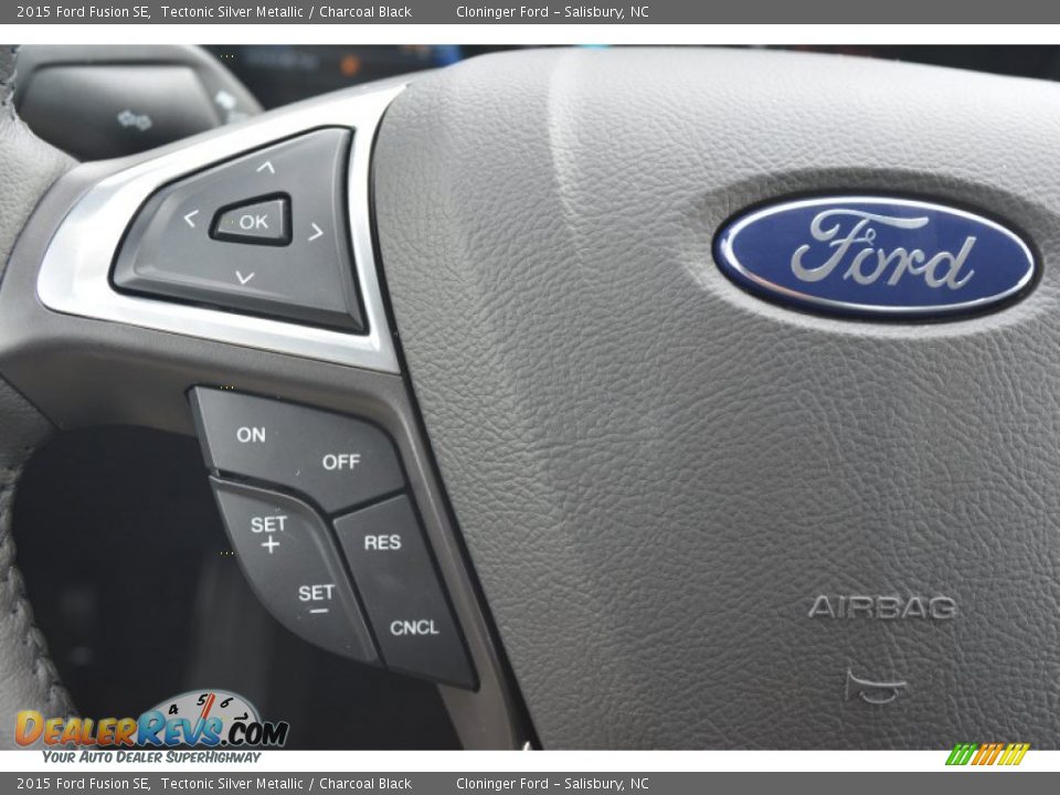 2015 Ford Fusion SE Tectonic Silver Metallic / Charcoal Black Photo #18