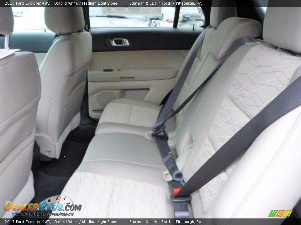 2015 Ford Explorer 4WD Oxford White / Medium Light Stone Photo #9