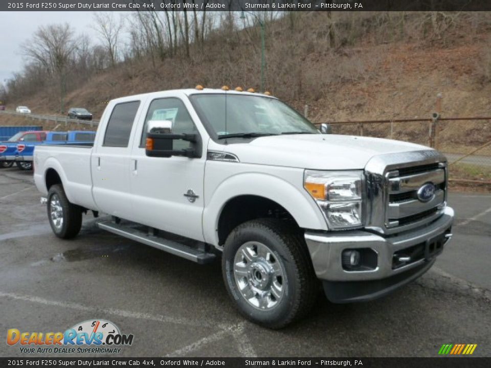 Front 3/4 View of 2015 Ford F250 Super Duty Lariat Crew Cab 4x4 Photo #1