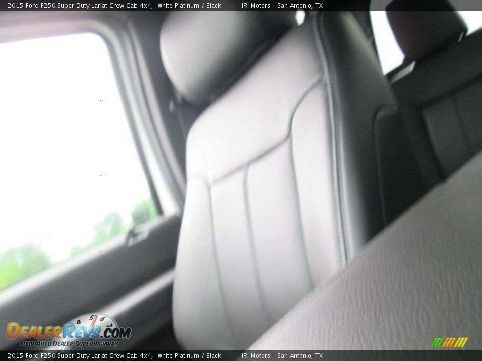 2015 Ford F250 Super Duty Lariat Crew Cab 4x4 White Platinum / Black Photo #24