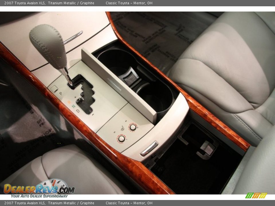 2007 Toyota Avalon XLS Titanium Metallic / Graphite Photo #11