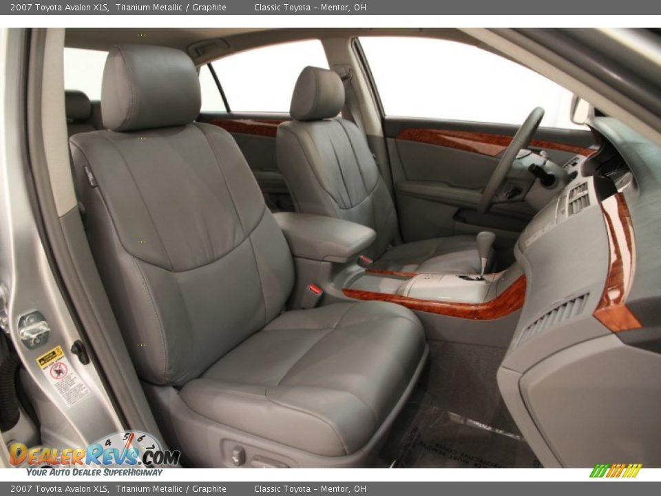 Front Seat of 2007 Toyota Avalon XLS Photo #12