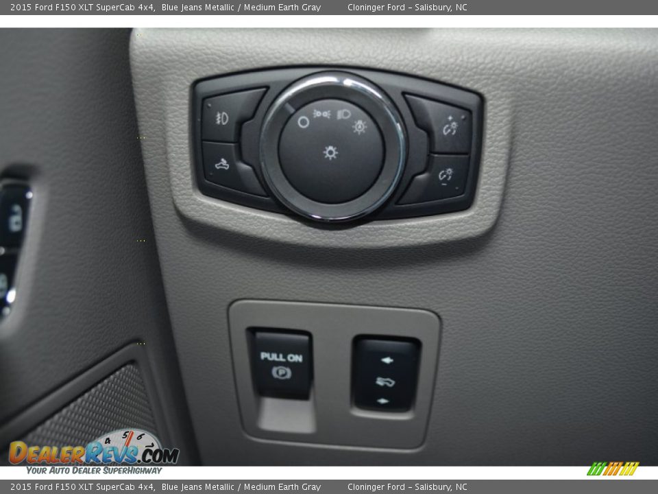 2015 Ford F150 XLT SuperCab 4x4 Blue Jeans Metallic / Medium Earth Gray Photo #22