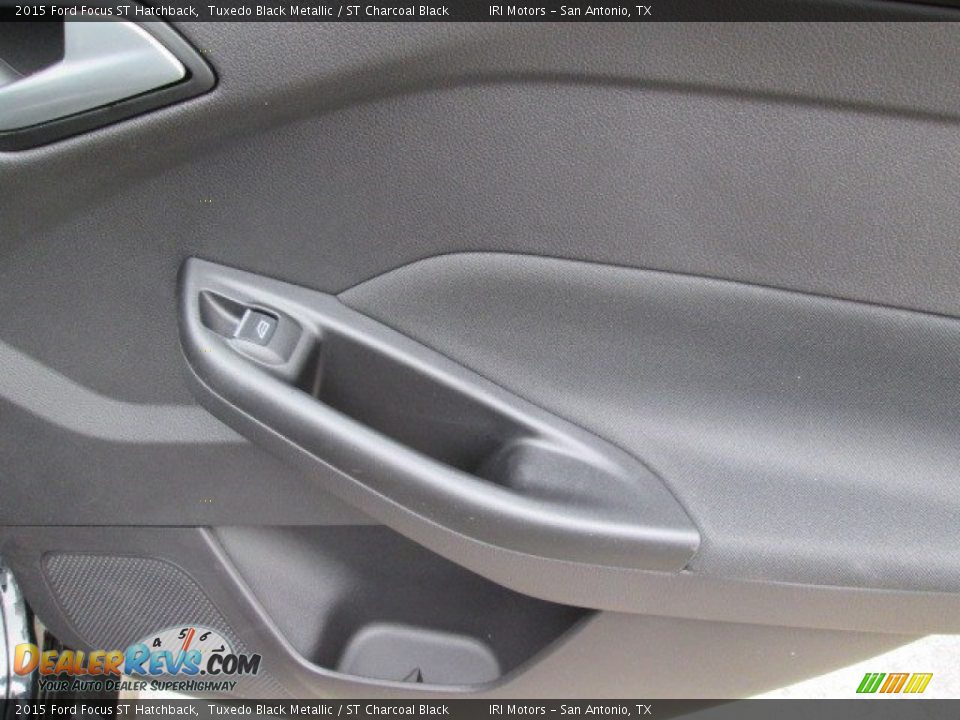 2015 Ford Focus ST Hatchback Tuxedo Black Metallic / ST Charcoal Black Photo #14