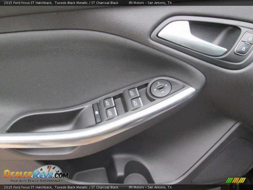 2015 Ford Focus ST Hatchback Tuxedo Black Metallic / ST Charcoal Black Photo #22