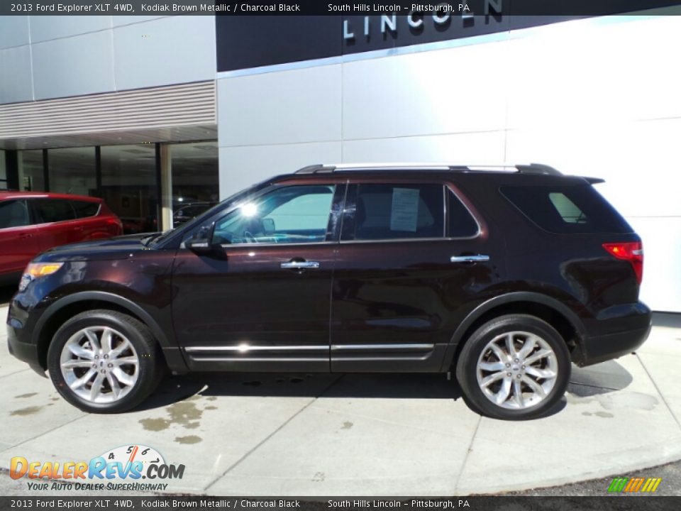 2013 Ford Explorer XLT 4WD Kodiak Brown Metallic / Charcoal Black Photo #2