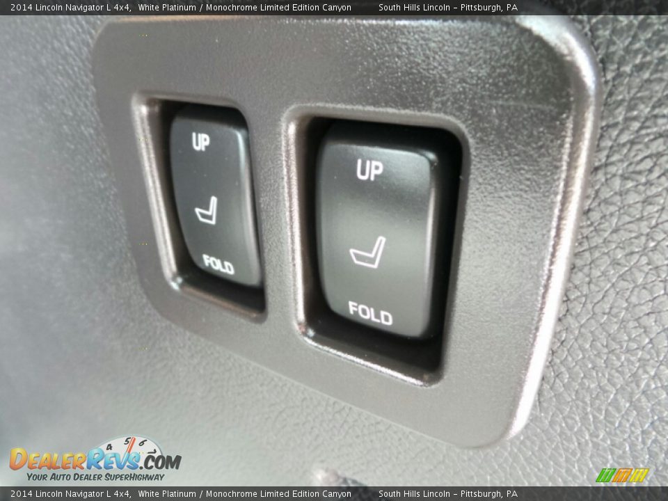 2014 Lincoln Navigator L 4x4 White Platinum / Monochrome Limited Edition Canyon Photo #7