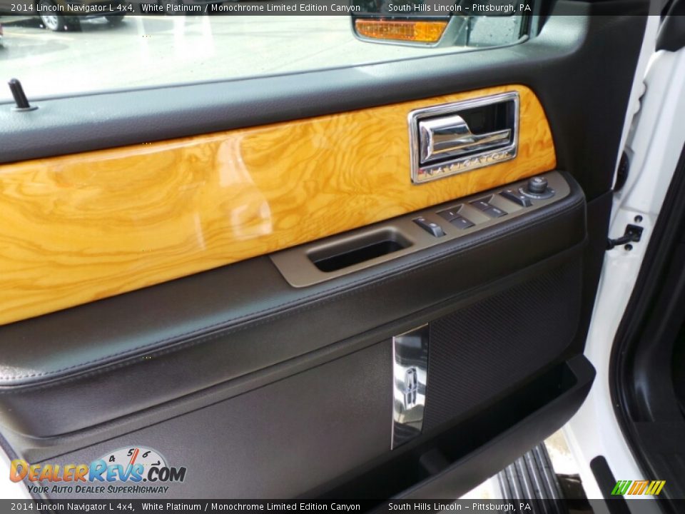 2014 Lincoln Navigator L 4x4 White Platinum / Monochrome Limited Edition Canyon Photo #19