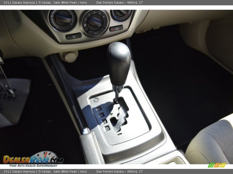 2011 Subaru Impreza 2.5i Sedan Satin White Pearl / Ivory Photo #11