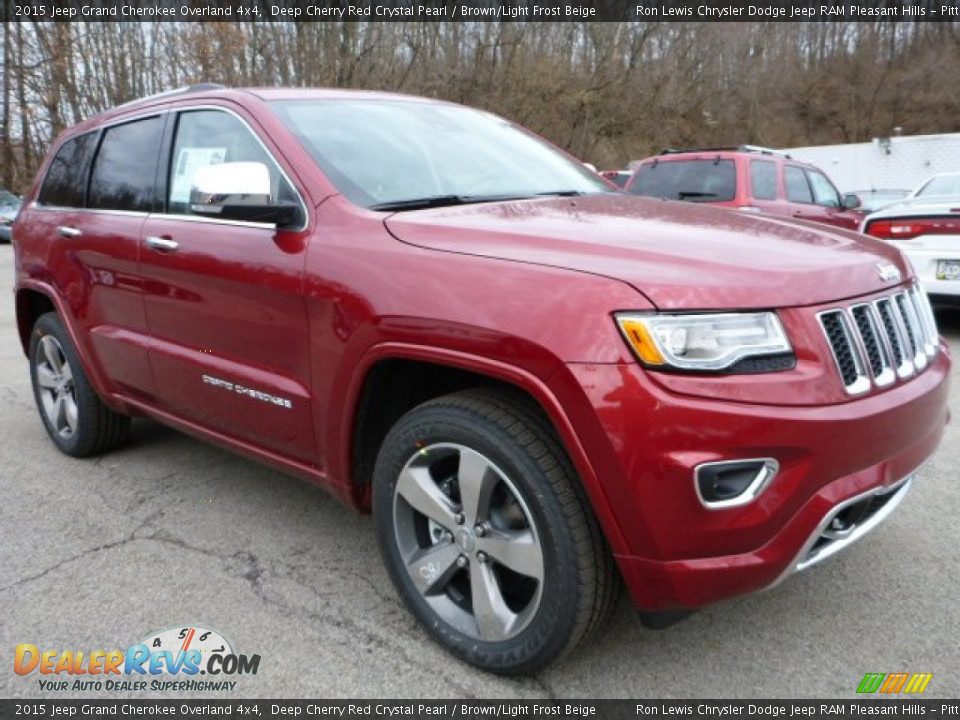 Front 3/4 View of 2015 Jeep Grand Cherokee Overland 4x4 Photo #7