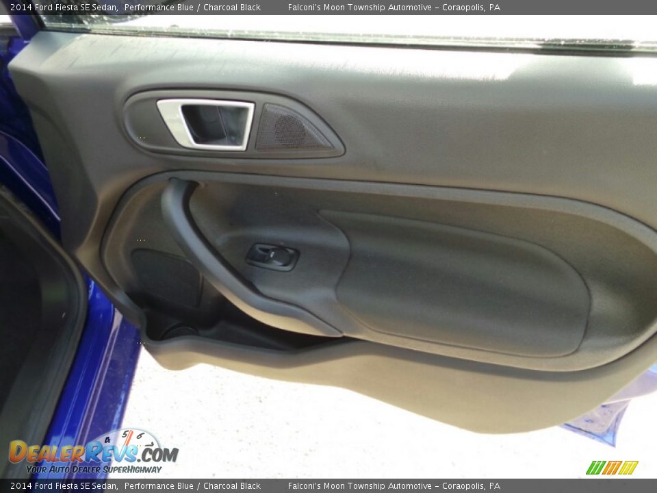 2014 Ford Fiesta SE Sedan Performance Blue / Charcoal Black Photo #12
