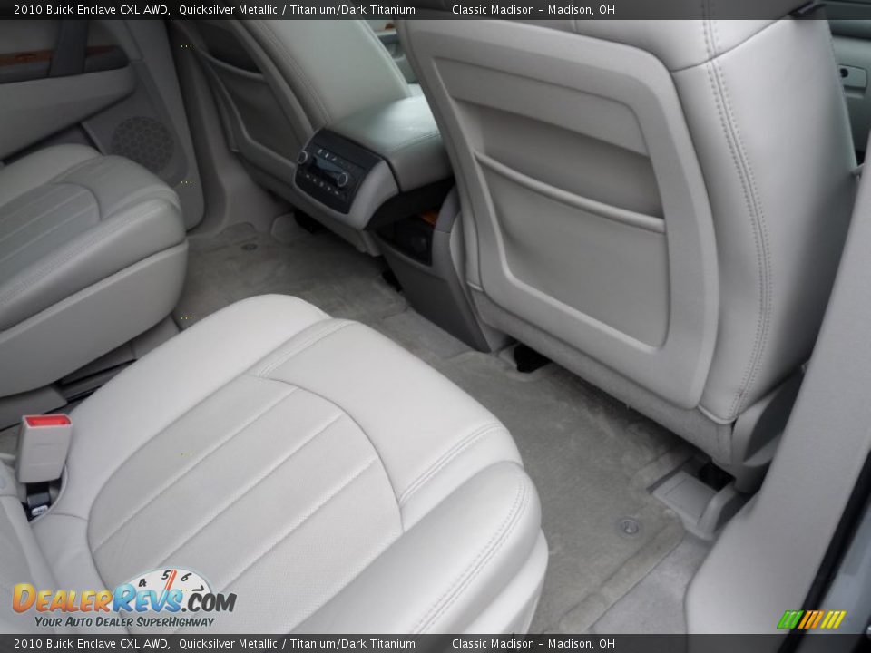 2010 Buick Enclave CXL AWD Quicksilver Metallic / Titanium/Dark Titanium Photo #10