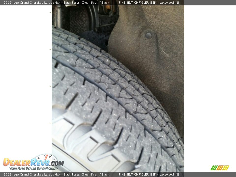 2012 Jeep Grand Cherokee Laredo 4x4 Black Forest Green Pearl / Black Photo #22