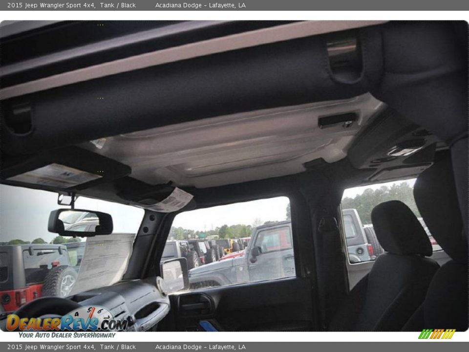 2015 Jeep Wrangler Sport 4x4 Tank / Black Photo #9