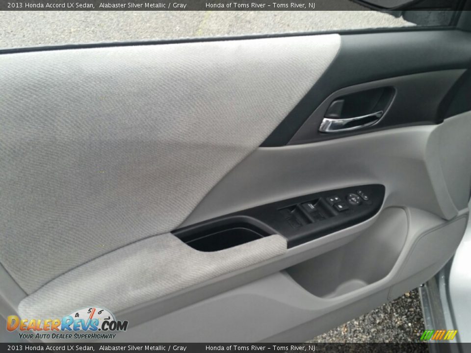 2013 Honda Accord LX Sedan Alabaster Silver Metallic / Gray Photo #12
