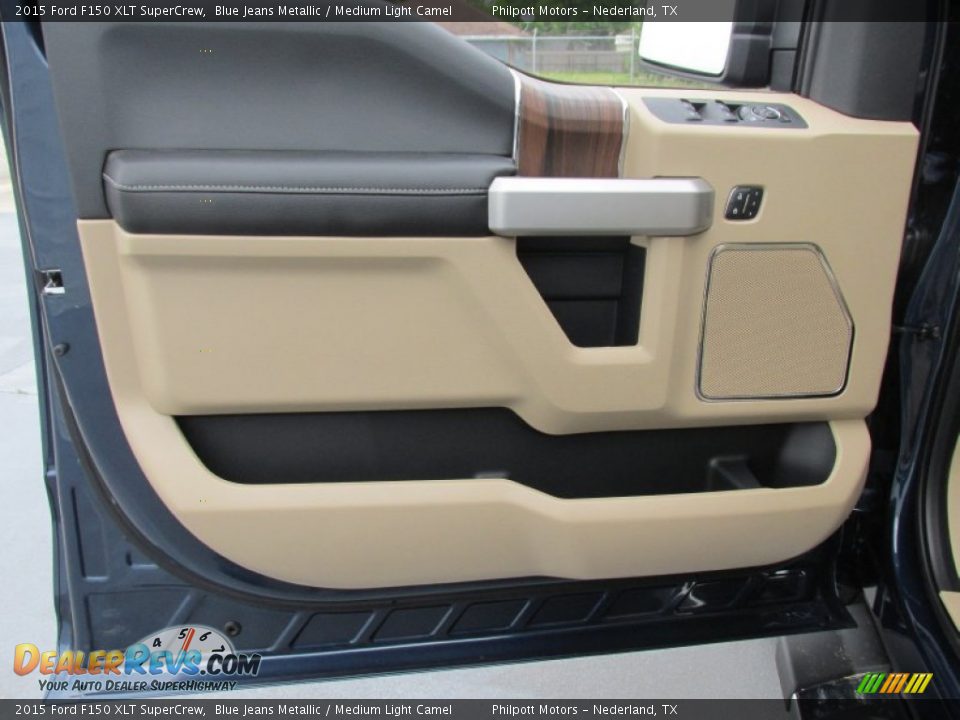 Door Panel of 2015 Ford F150 XLT SuperCrew Photo #20