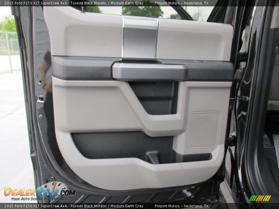 2015 Ford F150 XLT SuperCrew 4x4 Tuxedo Black Metallic / Medium Earth Gray Photo #21