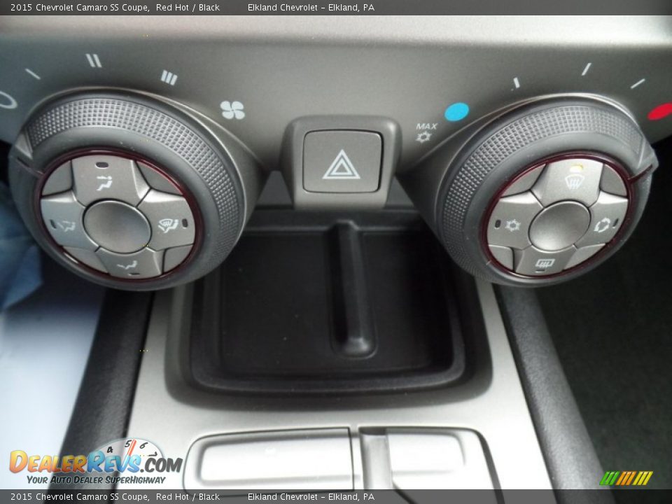 Controls of 2015 Chevrolet Camaro SS Coupe Photo #35