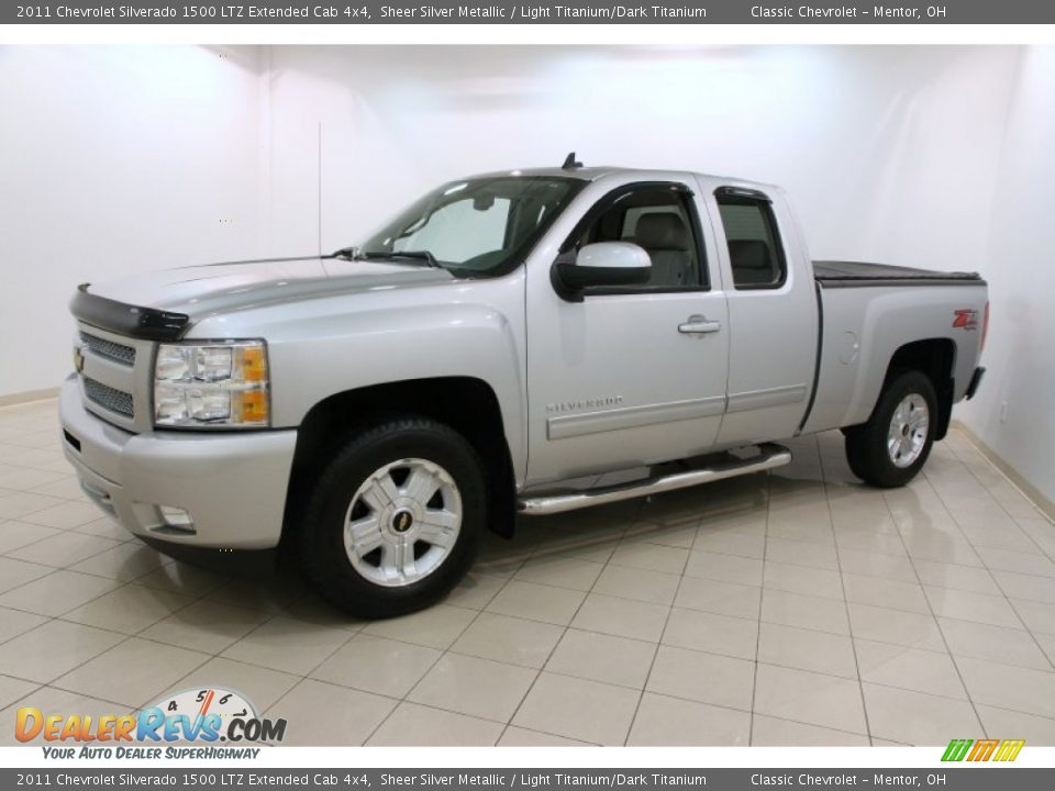 Front 3/4 View of 2011 Chevrolet Silverado 1500 LTZ Extended Cab 4x4 Photo #3
