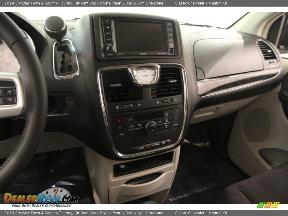 2014 Chrysler Town & Country Touring Brilliant Black Crystal Pearl / Black/Light Graystone Photo #5