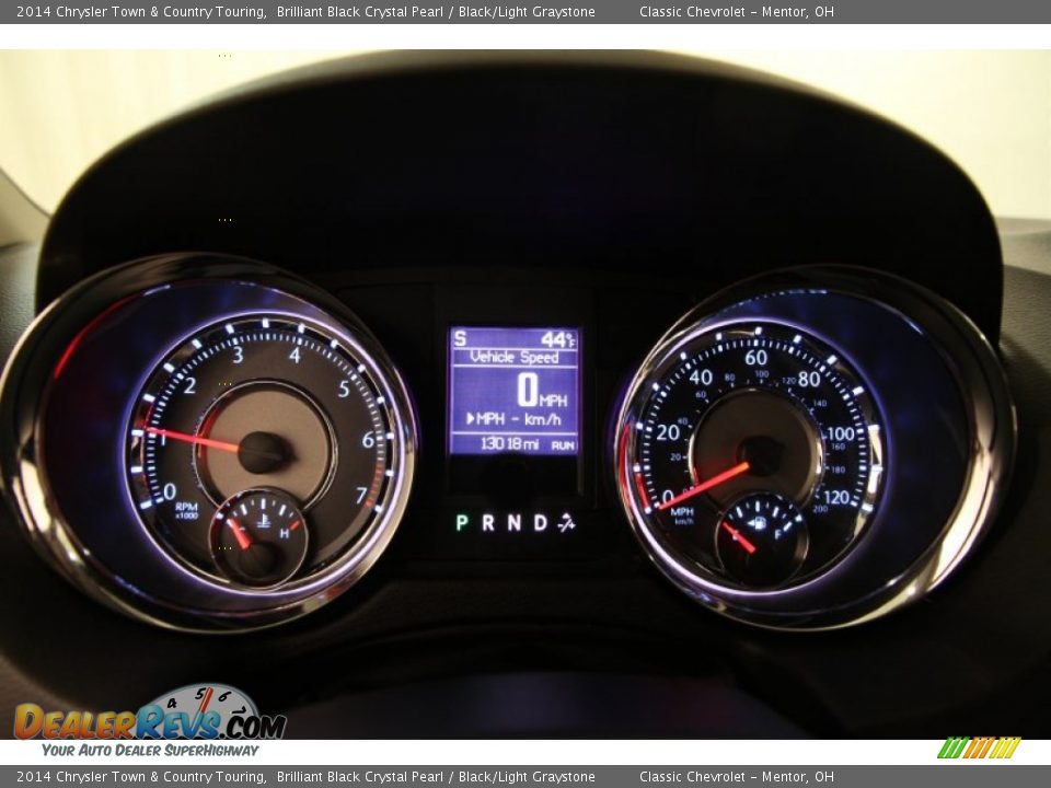 2014 Chrysler Town & Country Touring Brilliant Black Crystal Pearl / Black/Light Graystone Photo #6