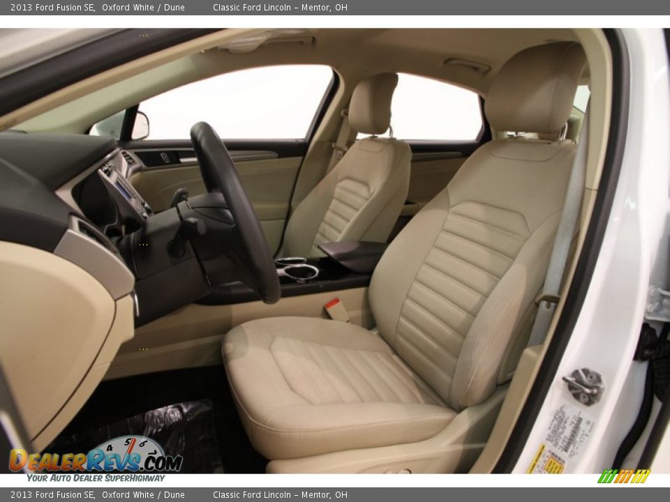 2013 Ford Fusion SE Oxford White / Dune Photo #5