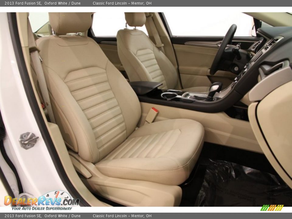 2013 Ford Fusion SE Oxford White / Dune Photo #11