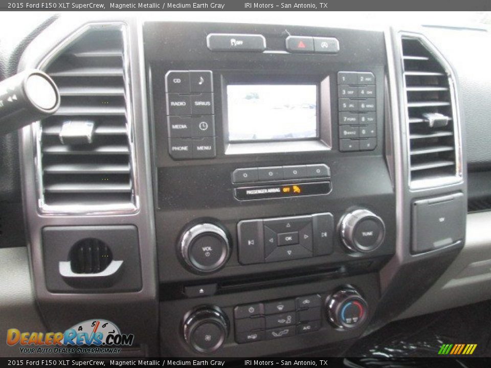 2015 Ford F150 XLT SuperCrew Magnetic Metallic / Medium Earth Gray Photo #22