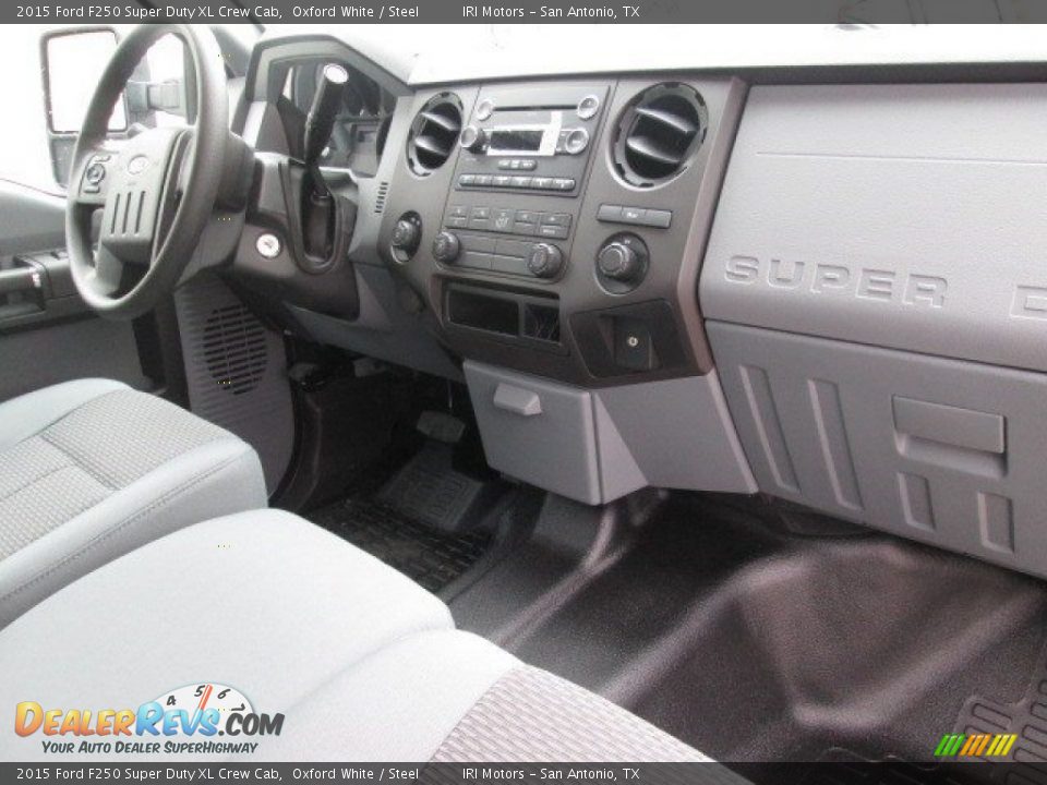 2015 Ford F250 Super Duty XL Crew Cab Oxford White / Steel Photo #25