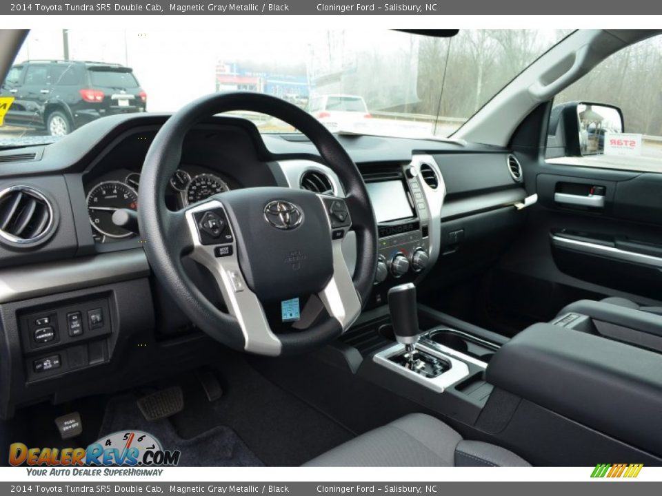 2014 Toyota Tundra SR5 Double Cab Magnetic Gray Metallic / Black Photo #6