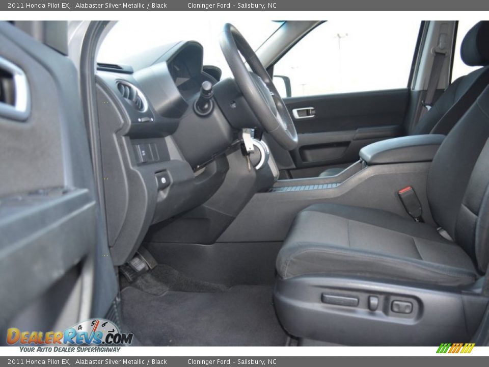 Black Interior - 2011 Honda Pilot EX Photo #11