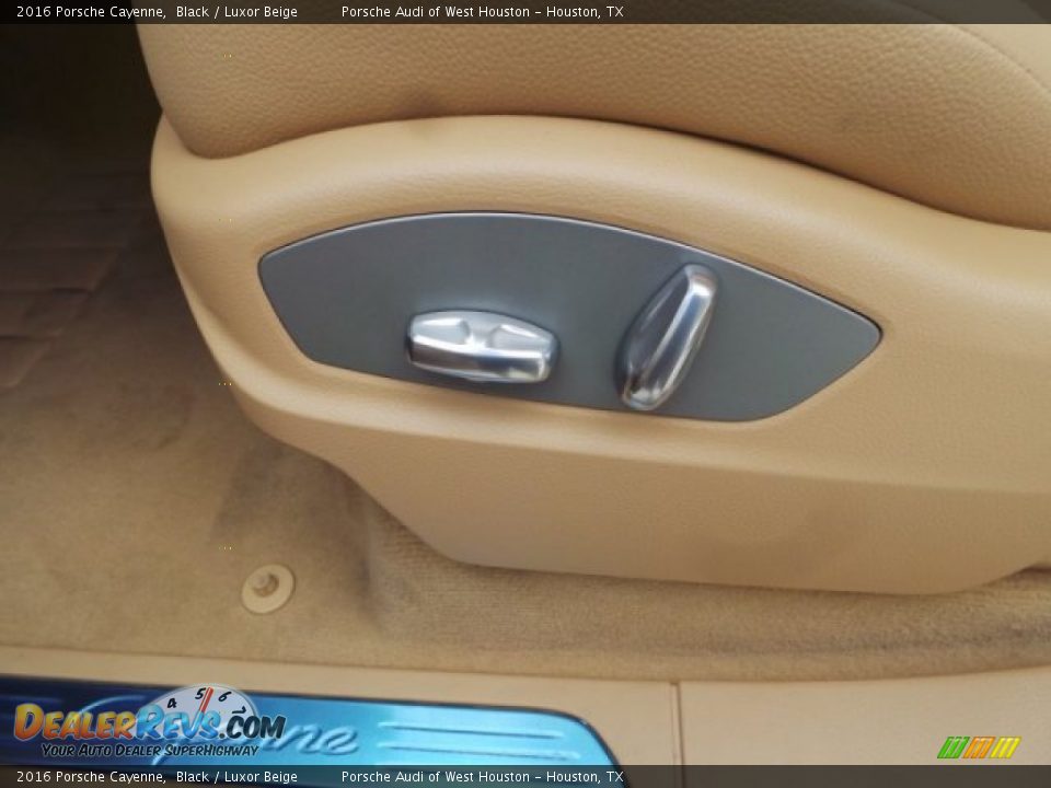 2016 Porsche Cayenne Black / Luxor Beige Photo #13
