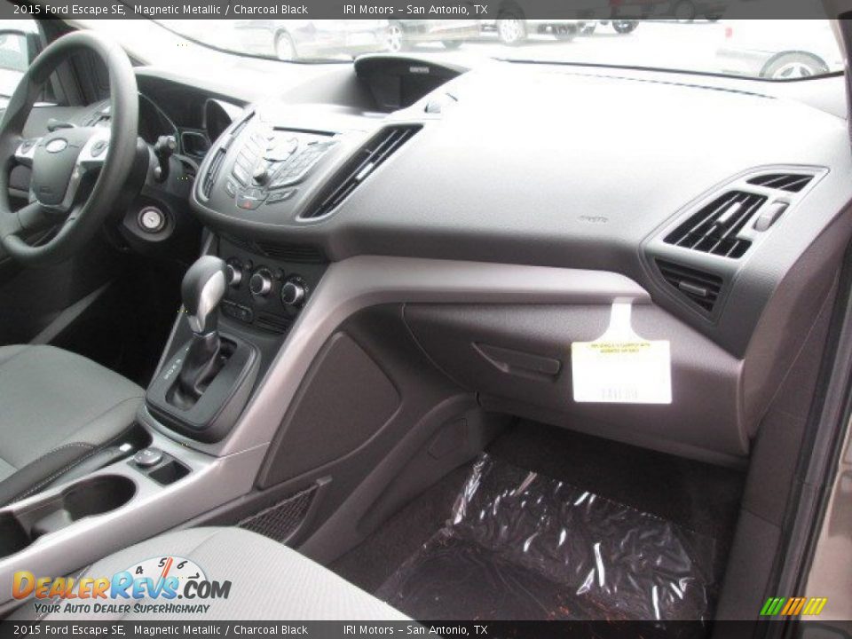 2015 Ford Escape SE Magnetic Metallic / Charcoal Black Photo #21
