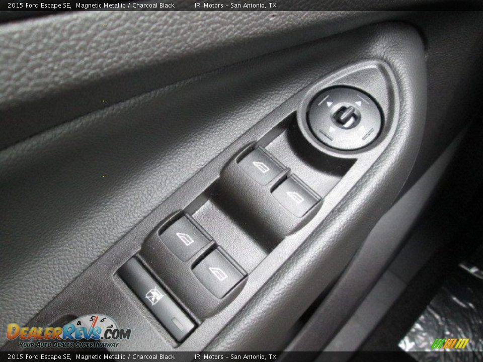 2015 Ford Escape SE Magnetic Metallic / Charcoal Black Photo #25