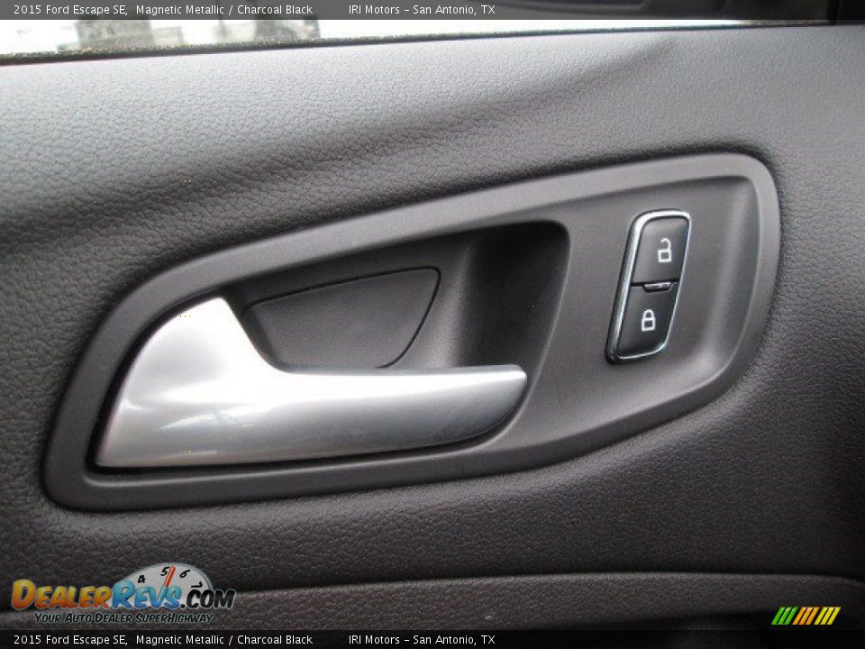 2015 Ford Escape SE Magnetic Metallic / Charcoal Black Photo #27
