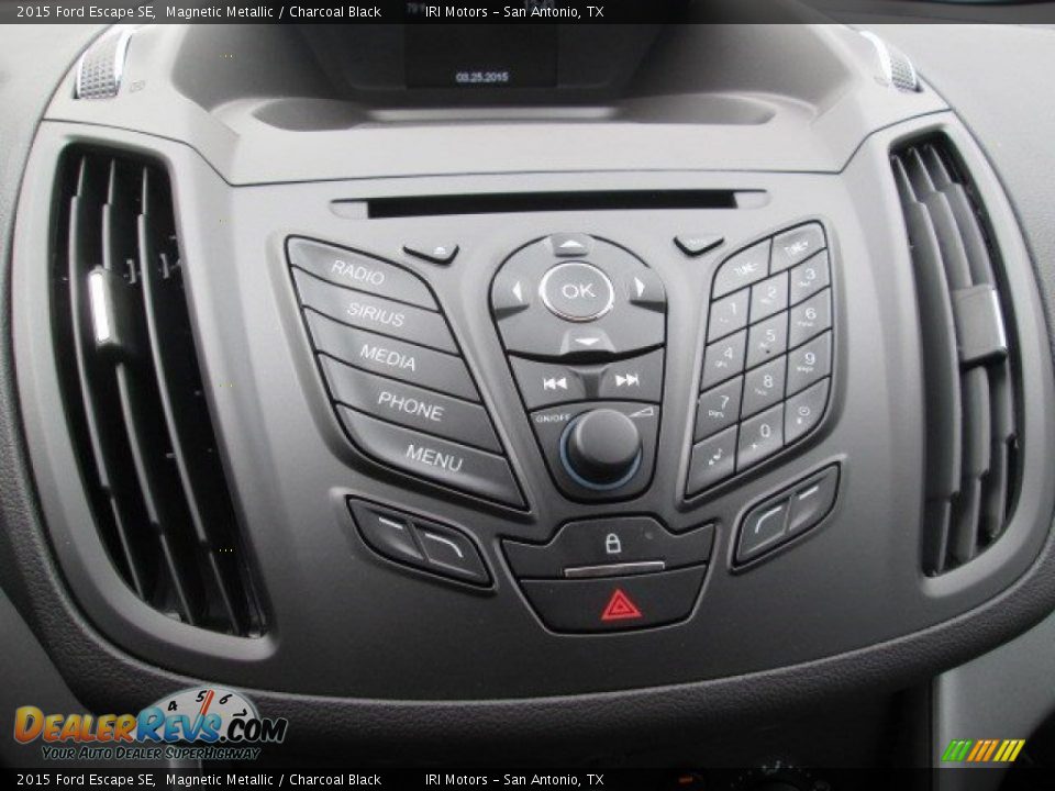 2015 Ford Escape SE Magnetic Metallic / Charcoal Black Photo #30