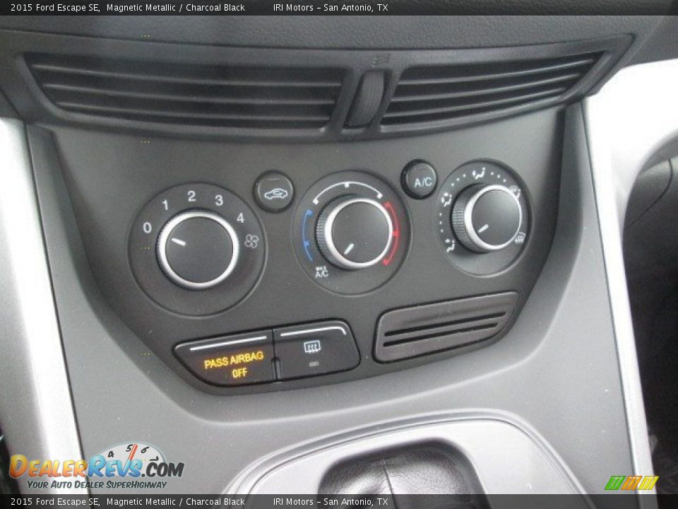 2015 Ford Escape SE Magnetic Metallic / Charcoal Black Photo #33