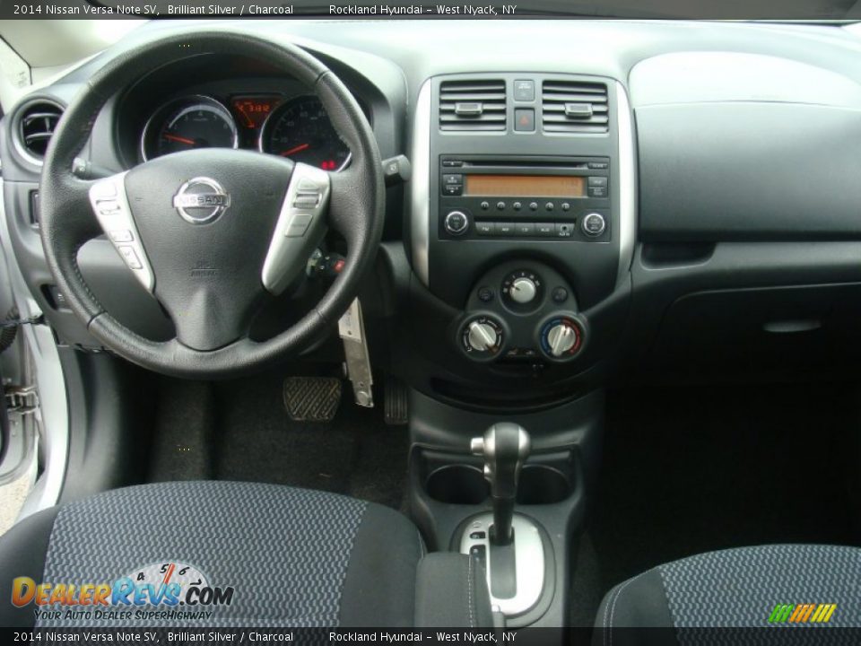 2014 Nissan Versa Note SV Brilliant Silver / Charcoal Photo #11