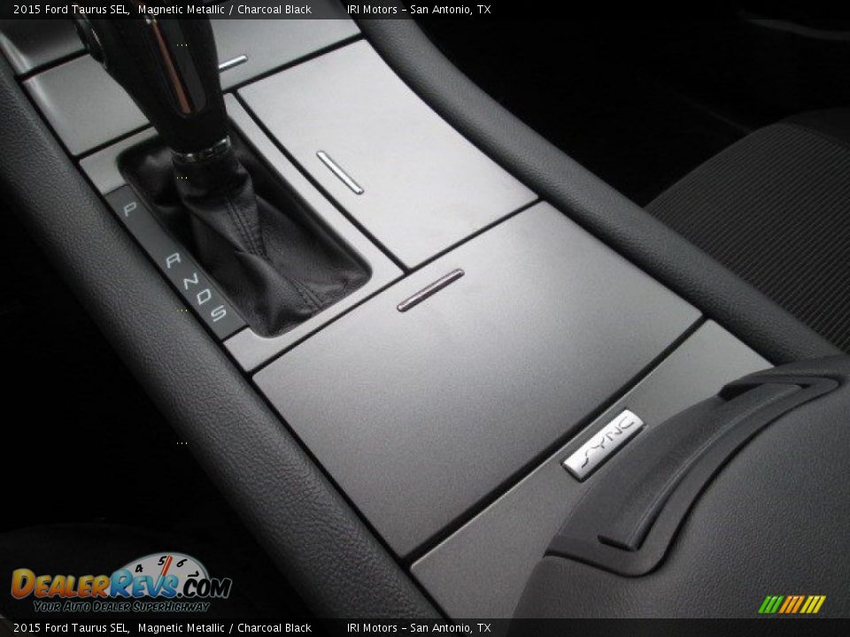 2015 Ford Taurus SEL Magnetic Metallic / Charcoal Black Photo #34
