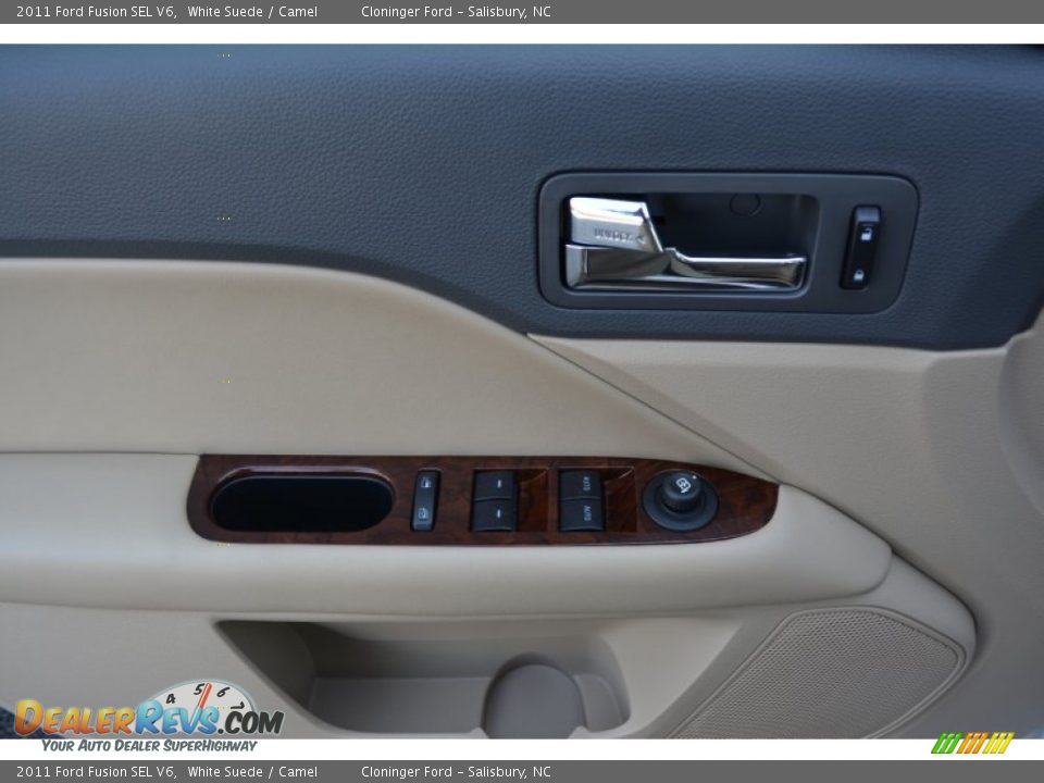2011 Ford Fusion SEL V6 White Suede / Camel Photo #9