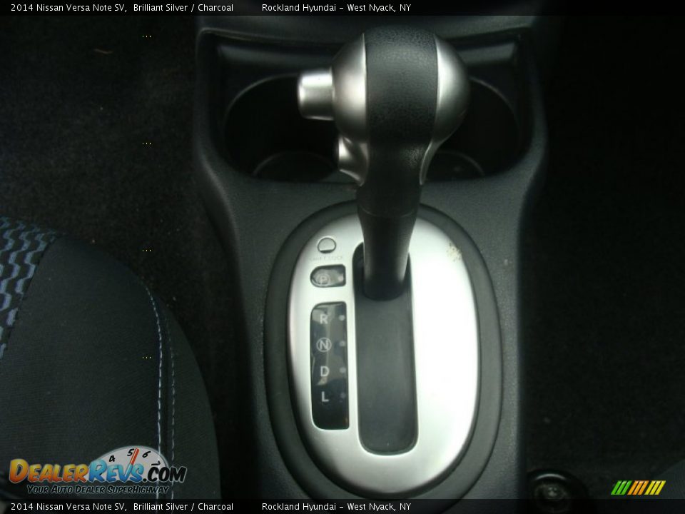2014 Nissan Versa Note SV Brilliant Silver / Charcoal Photo #18