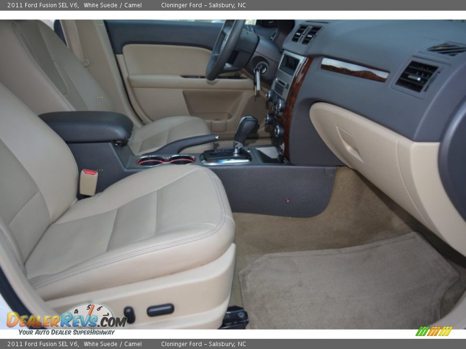 2011 Ford Fusion SEL V6 White Suede / Camel Photo #17