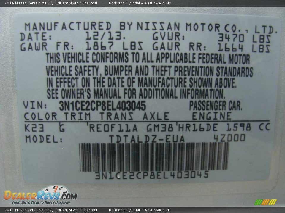 2014 Nissan Versa Note SV Brilliant Silver / Charcoal Photo #30