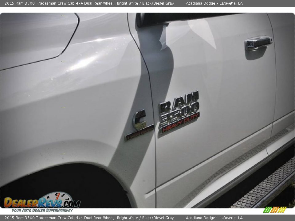 2015 Ram 3500 Tradesman Crew Cab 4x4 Dual Rear Wheel Bright White / Black/Diesel Gray Photo #10