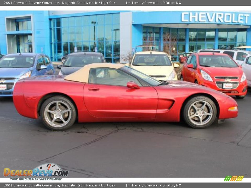 2001 Chevrolet Corvette Convertible Magnetic Red II Metallic / Light Oak Photo #2