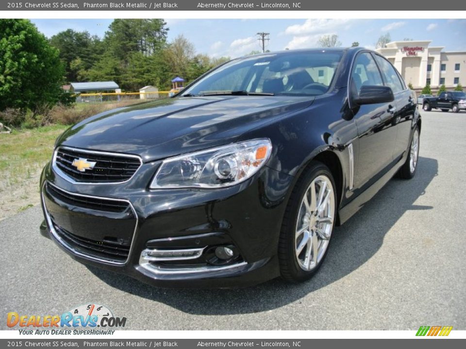 Front 3/4 View of 2015 Chevrolet SS Sedan Photo #2