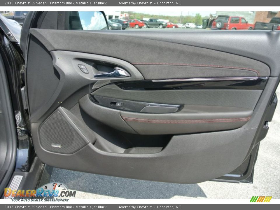 Door Panel of 2015 Chevrolet SS Sedan Photo #21
