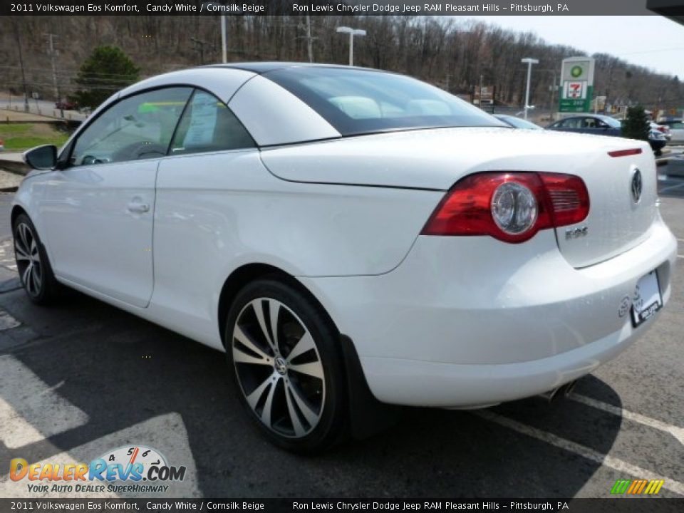 2011 Volkswagen Eos Komfort Candy White / Cornsilk Beige Photo #2